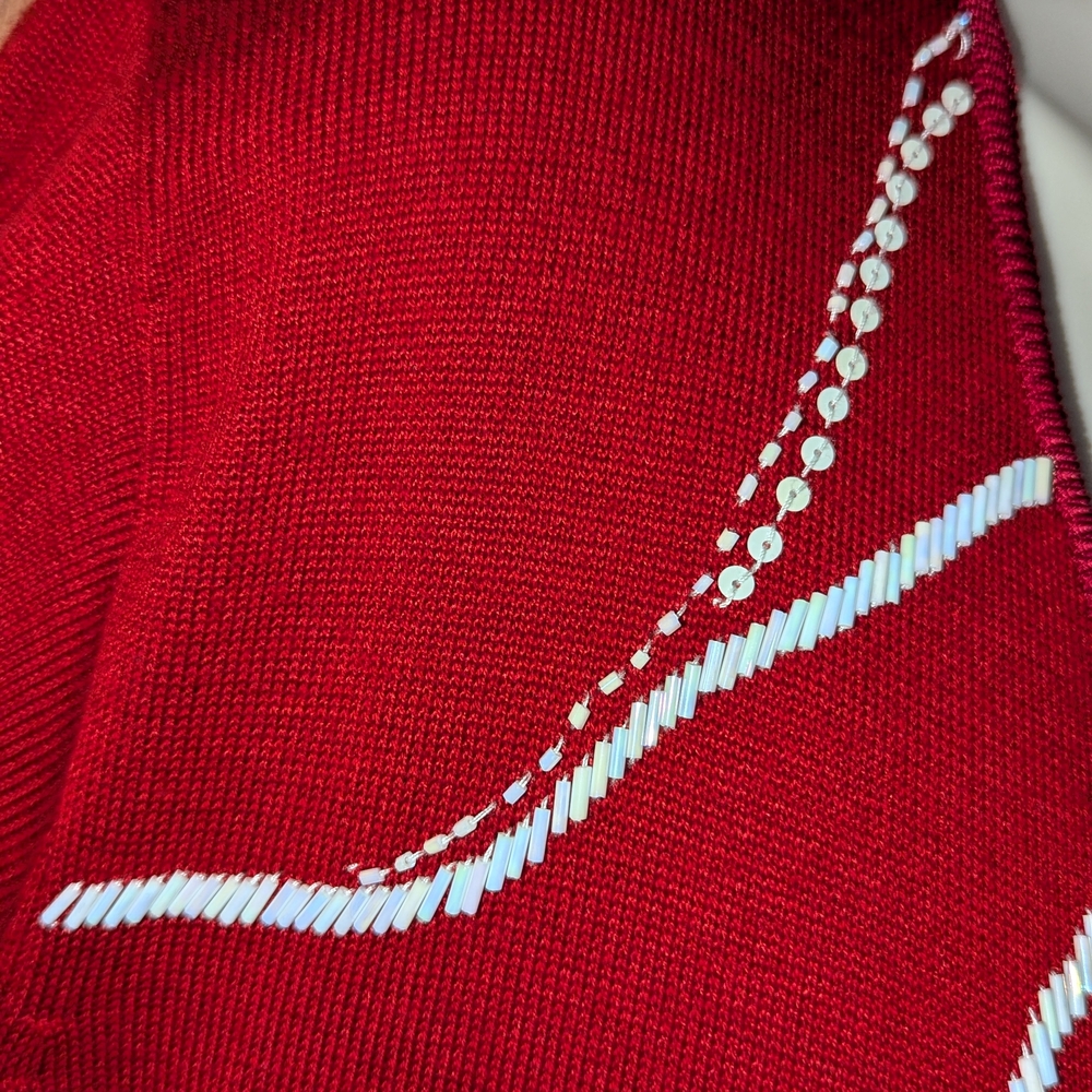 Beaded Red V-Neck‎ Sweater - Picture 3 of 8